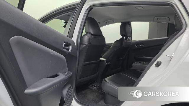 Toyota Prius 4th Generation id 4567260 из Кореи 19