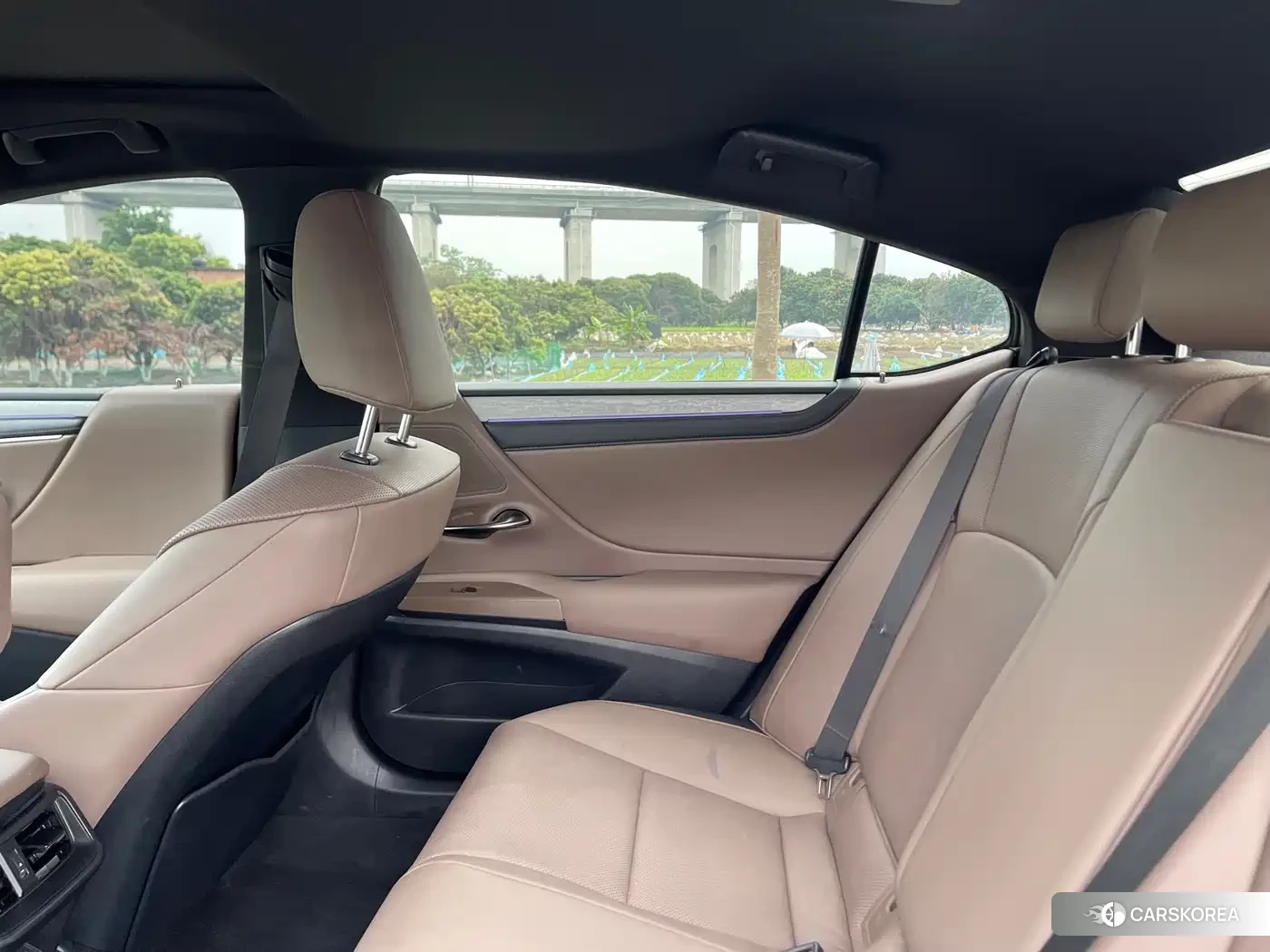 Lexus ES id 4565234 из Китая 19