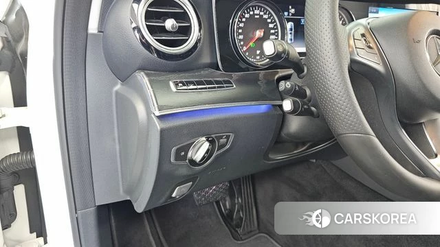 Mercedes-Benz E-Class W213 id 4781188 из Кореи 19