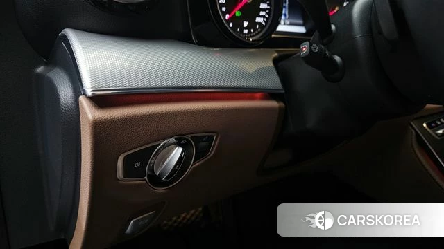Mercedes-Benz E-Class W213 id 4196444 из Кореи 19