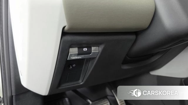 Land Rover Defender (L663) id 4872716 из Кореи 19