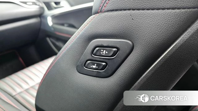 Genesis The New G70 id 4727040 из Кореи 19