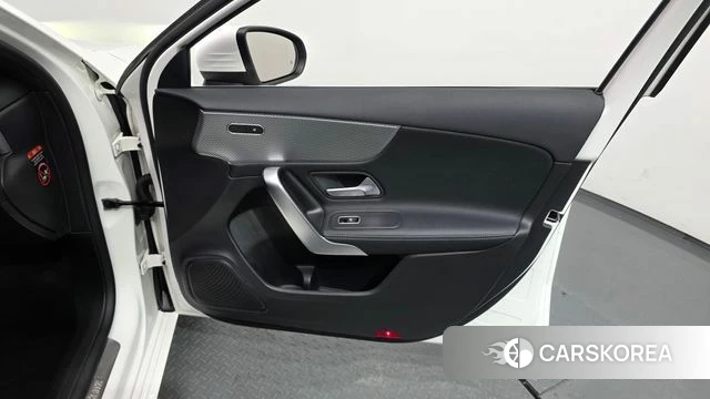 Mercedes-Benz A-Class W177 id 4415905 из Кореи 19