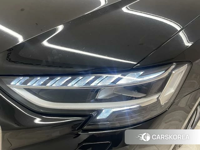 Audi A8 id 4272554 из Китая 19