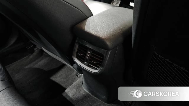 Kia Come New K3 id 4338978 из Кореи 19