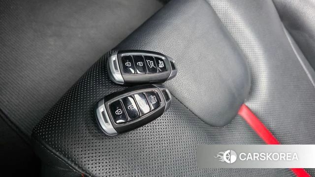 Hyundai Veloster (JS) id 4448034 из Кореи 19