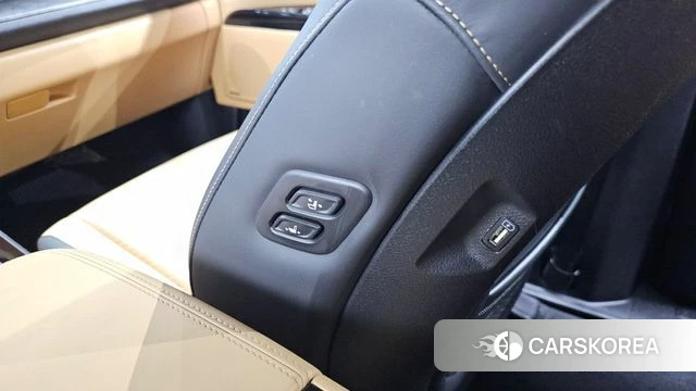 Kia Carnival 4th generation id 4280902 из Кореи 19