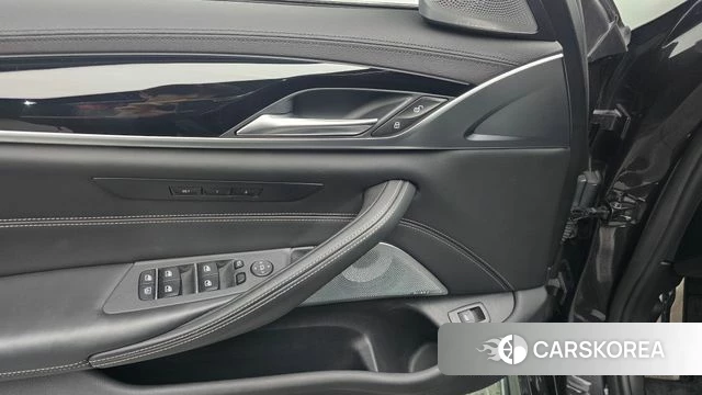 BMW 5 Series (G30) id 4746783 из Кореи 19