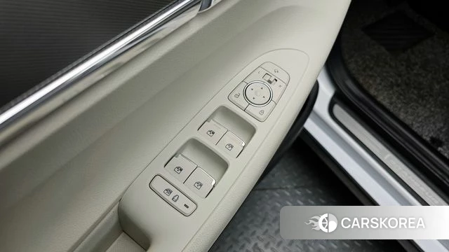 Hyundai The New Grandeur IG Hybrid id 4244364 из Кореи 19