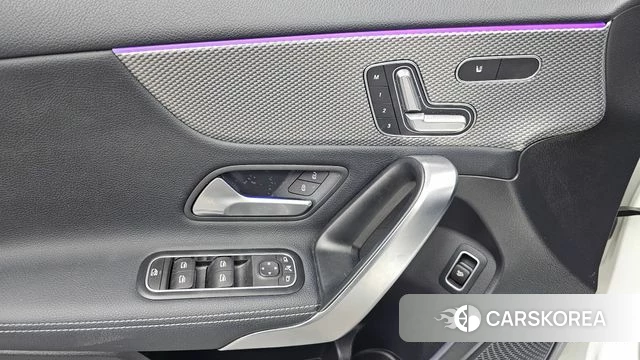 Mercedes-Benz A-Class W177 id 4683696 из Кореи 19