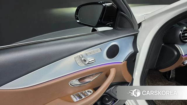 Mercedes-Benz E-Class W213 id 4594674 из Кореи 19