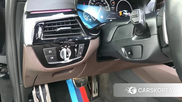 BMW 5 Series (G30) id 4737390 из Кореи 19