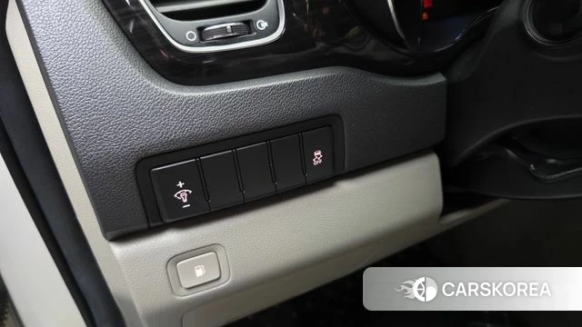 Kia The New Carnival id 4667557 из Кореи 19