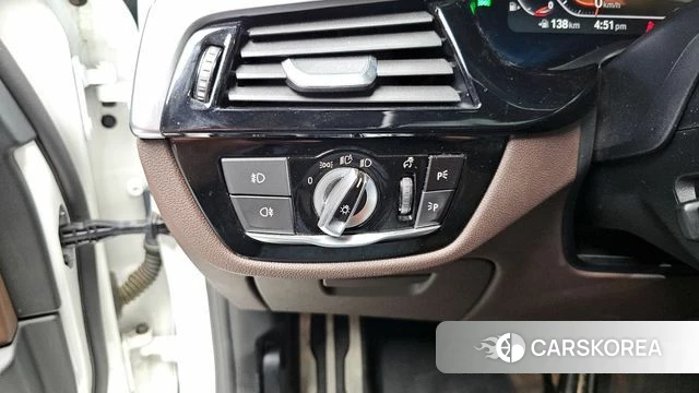 BMW 5 Series (G30) id 4284439 из Кореи 19