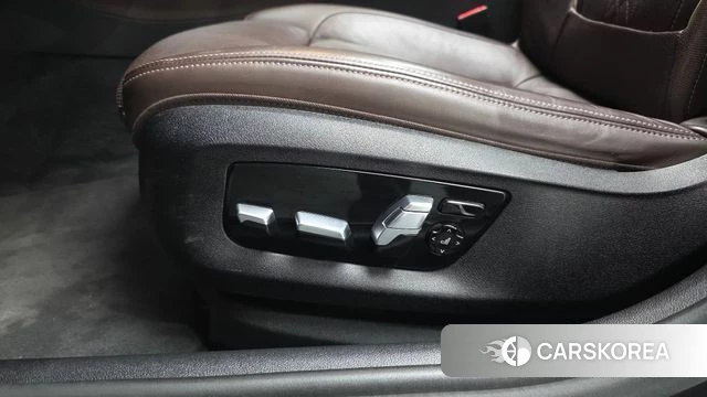 BMW 5 Series (G30) id 4429681 из Кореи 19
