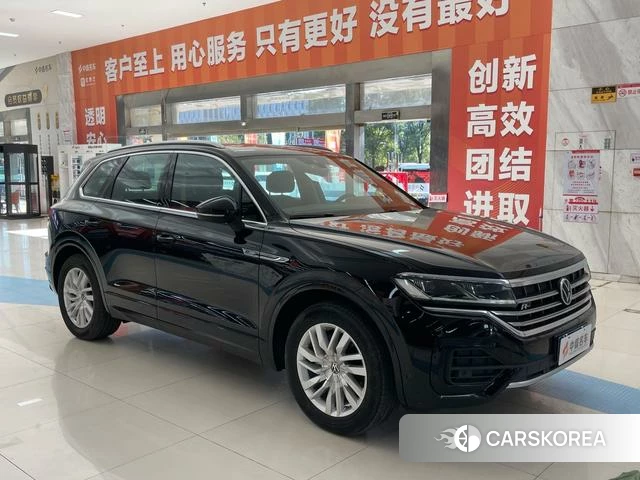 Volkswagen Touareg id 4300489 из Китая 19