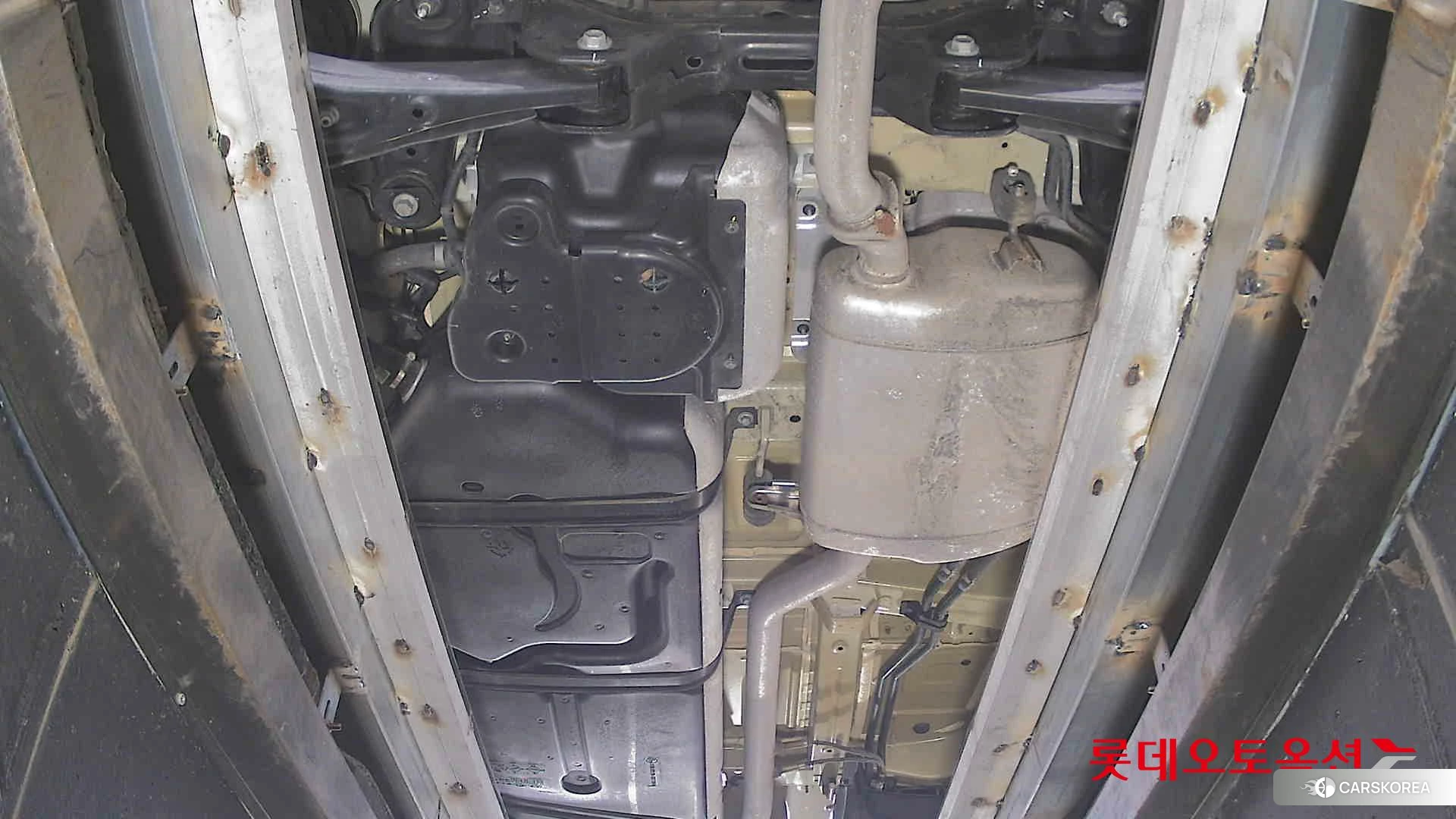 Kia Carnival id 3888419 из Кореи 19