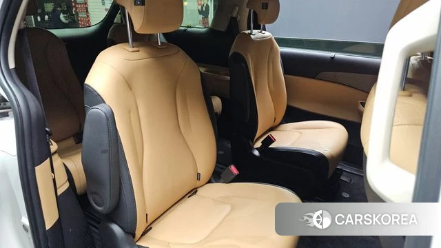 Kia Carnival 4th generation id 4337960 из Кореи 19