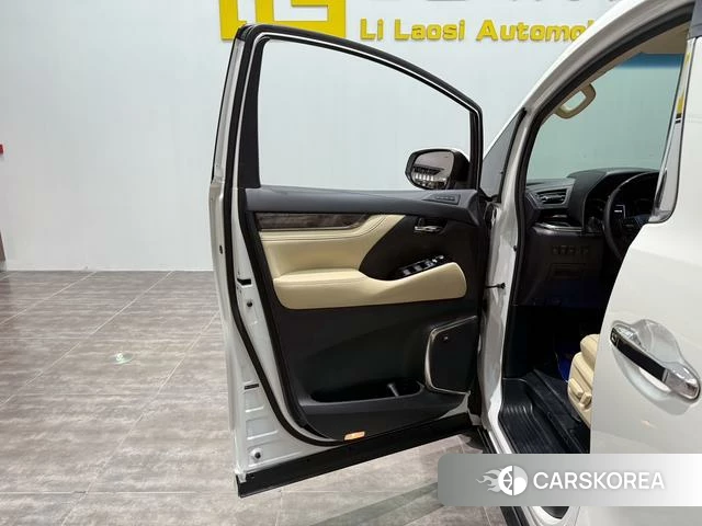 Toyota Elfa id 4276501 из Китая 19