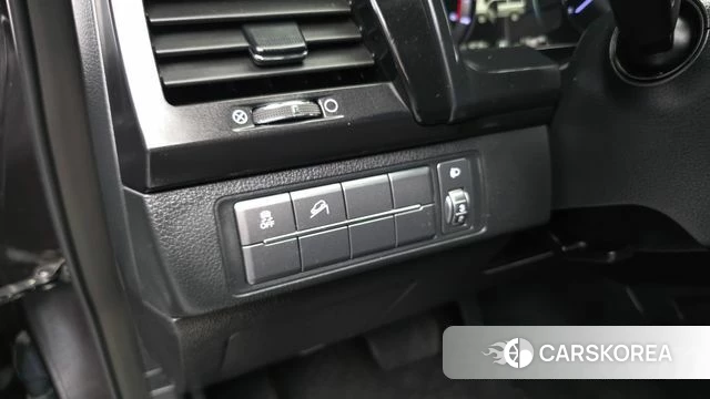 Ssangyong Rexton Sports Cannes id 4586965 из Кореи 19