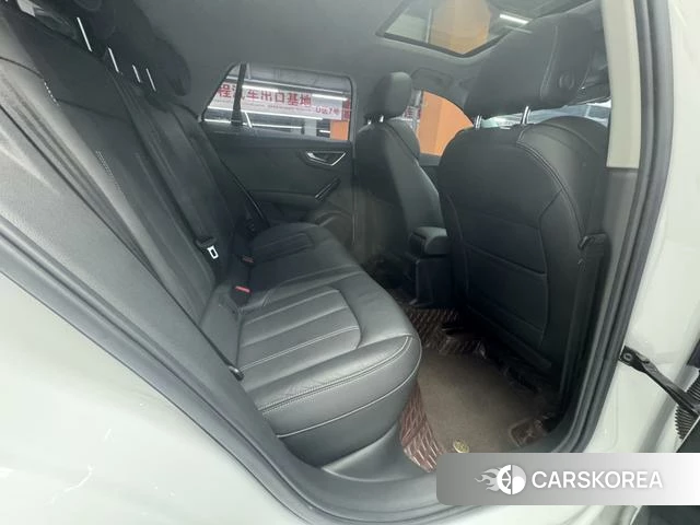 Audi Q2L id 4297537 из Китая 19