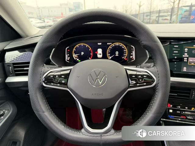 Volkswagen Passat id 4257858 из Китая 19