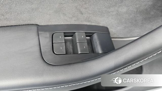 Tesla Model Y id 4474728 из Кореи 19