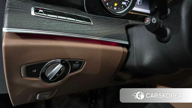 Mercedes-Benz E-Class W213 id 4586925 из Кореи 19