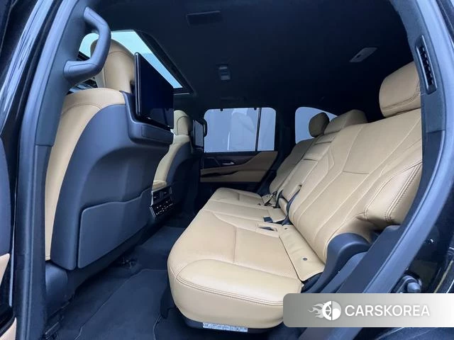 Lexus LX id 4263375 из Китая 19