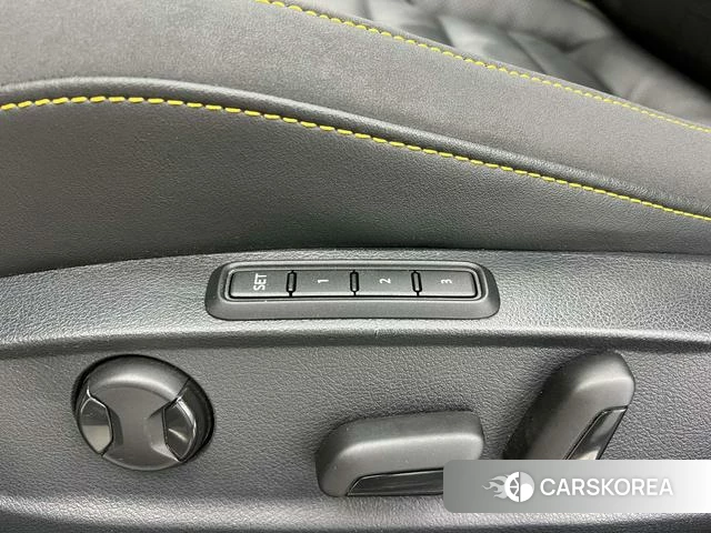 Volkswagen CC id 4257816 из Китая 19