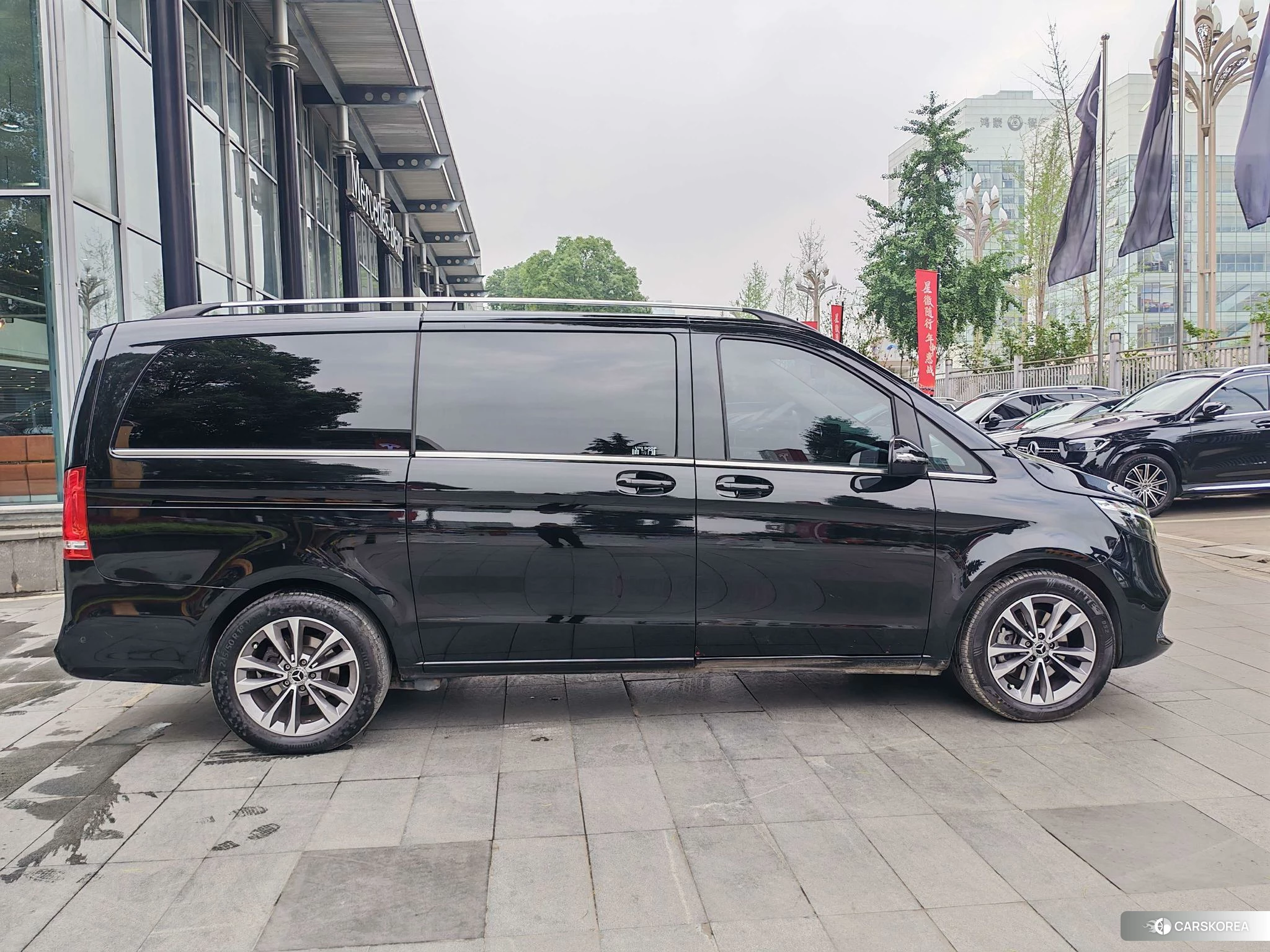 Mercedes-Benz V-class id 4479808 из Китая 19