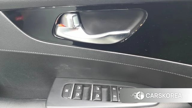 Kia Come New K3 id 4647707 из Кореи 19