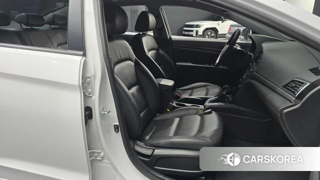 Hyundai Avante AD id 4417251 из Кореи 19