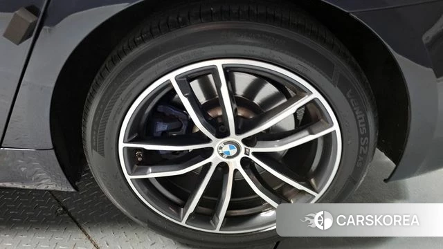 BMW 5 Series (G30) id 4388982 из Кореи 19