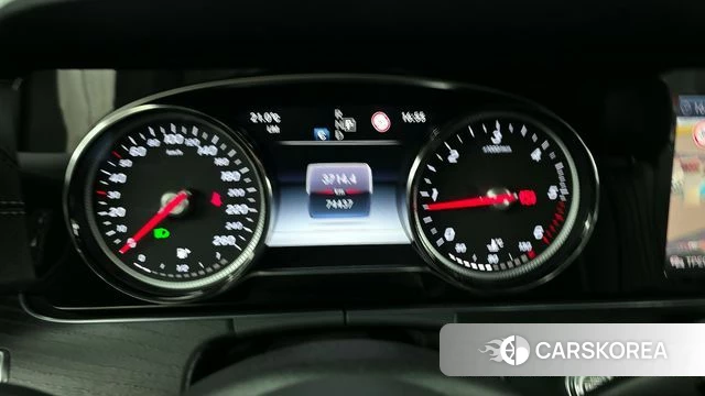 Mercedes-Benz E-Class W213 id 4188153 из Кореи 19