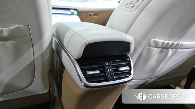 Hyundai The New Grandeur IG Hybrid id 4410293 из Кореи 19