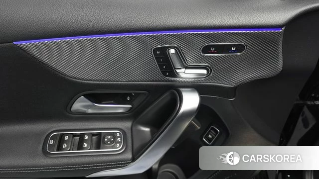 Mercedes-Benz A-Class W177 id 4303919 из Кореи 19