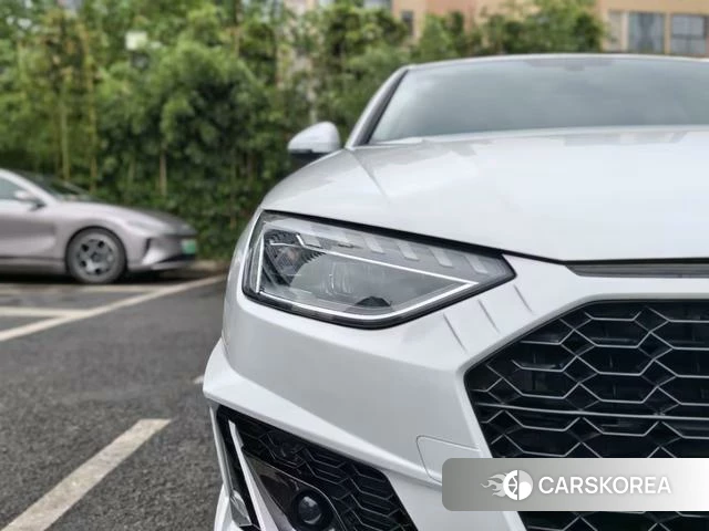Audi A4L id 4273263 из Китая 19