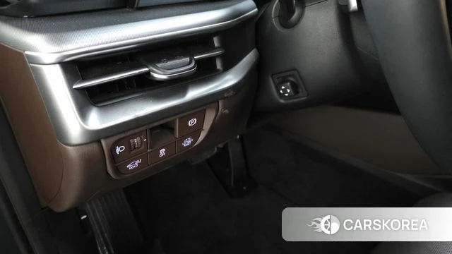 Hyundai Grandeur Hybrid (GN7) id 4560808 из Кореи 19