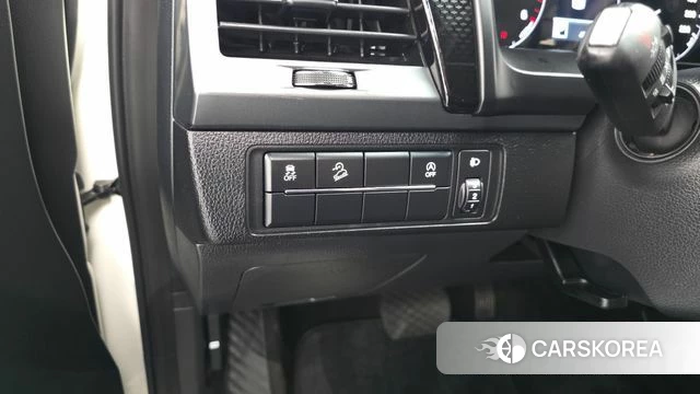 Ssangyong The New Rexton Sports Cannes id 4682845 из Кореи 19