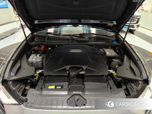 Audi Q8 id 4359340 из Китая 19