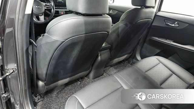 Kia Come New K3 id 4794670 из Кореи 19