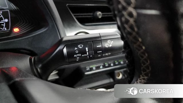 Lexus UX250h id 4508313 из Кореи 19