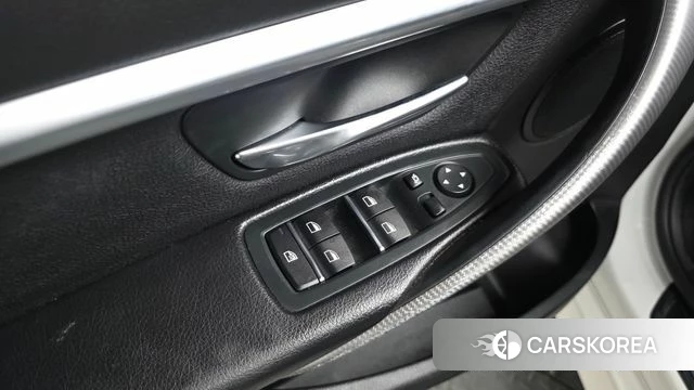 BMW 3 Series (F30) id 4196987 из Кореи 19