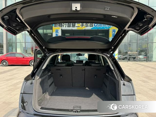 Audi Q5L id 3857940 из Китая 19