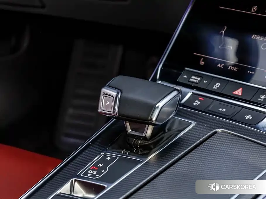 Audi A7L id 4570596 из Китая 19