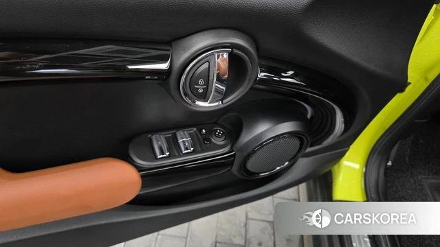 Mini Cooper S Convertible id 4608965 из Кореи 19