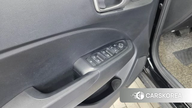 Hyundai Venue id 4350211 из Кореи 19