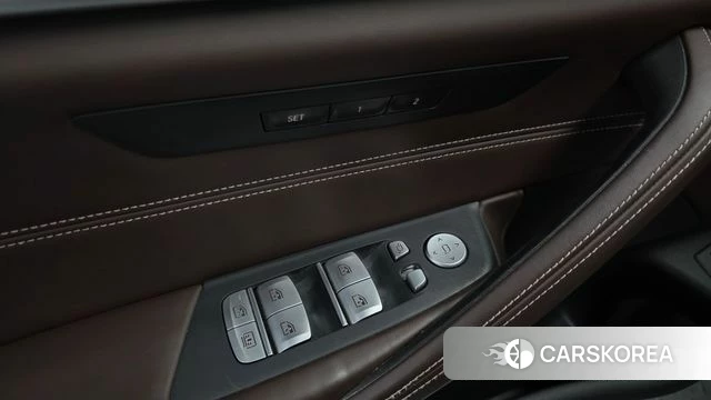 BMW 5 Series (G30) id 4651900 из Кореи 19