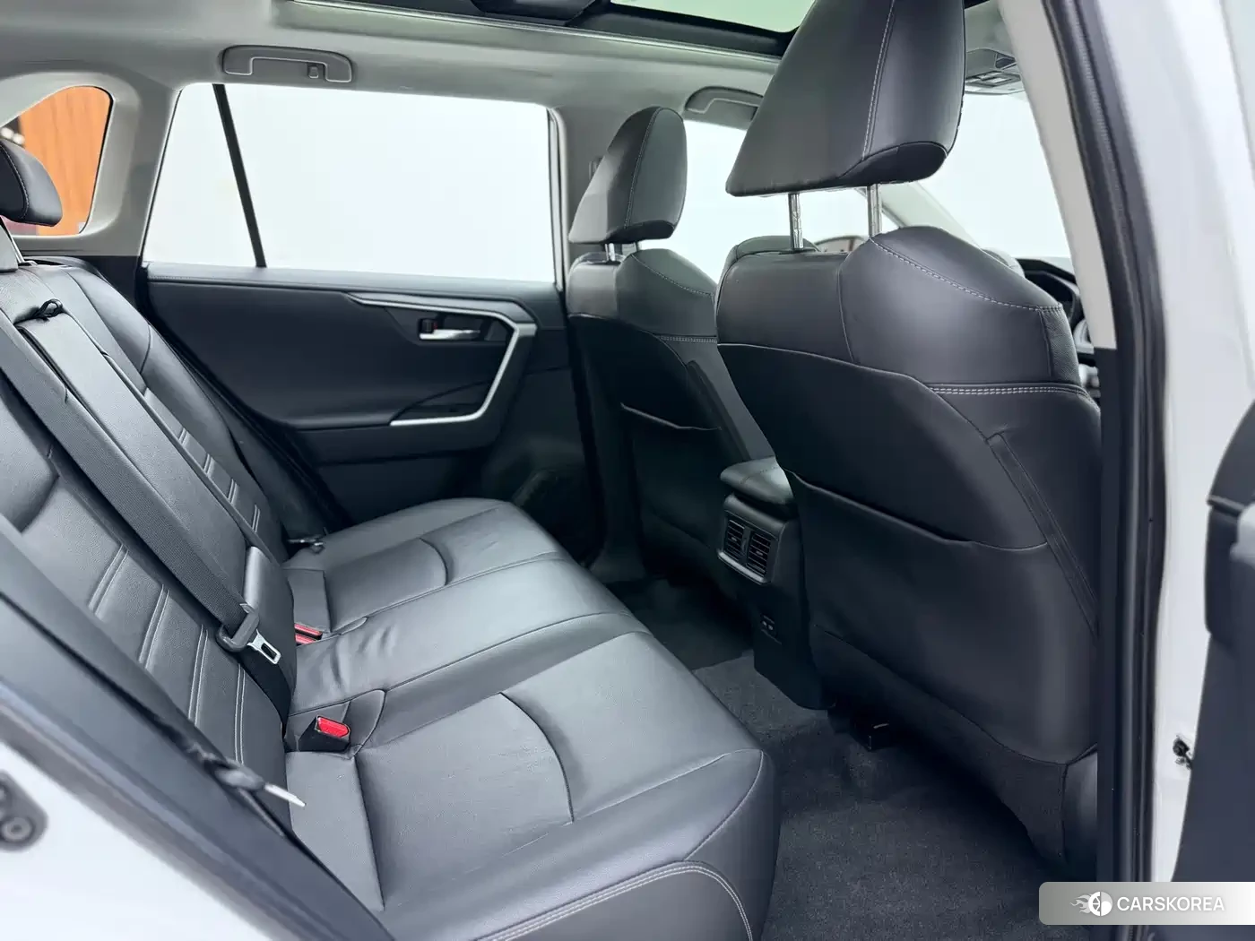 Toyota RAV4 id 4601119 из Китая 19